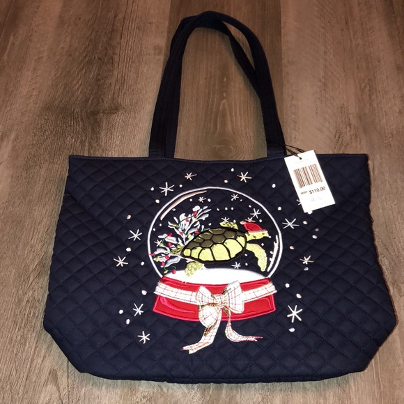 Vera Bradley Small Vera Tote Quilted Navy Recycled Cotton Santa Turtle OS NWT - Picture 16 of 16